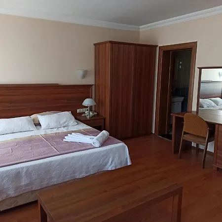 Triada Otel 3*
